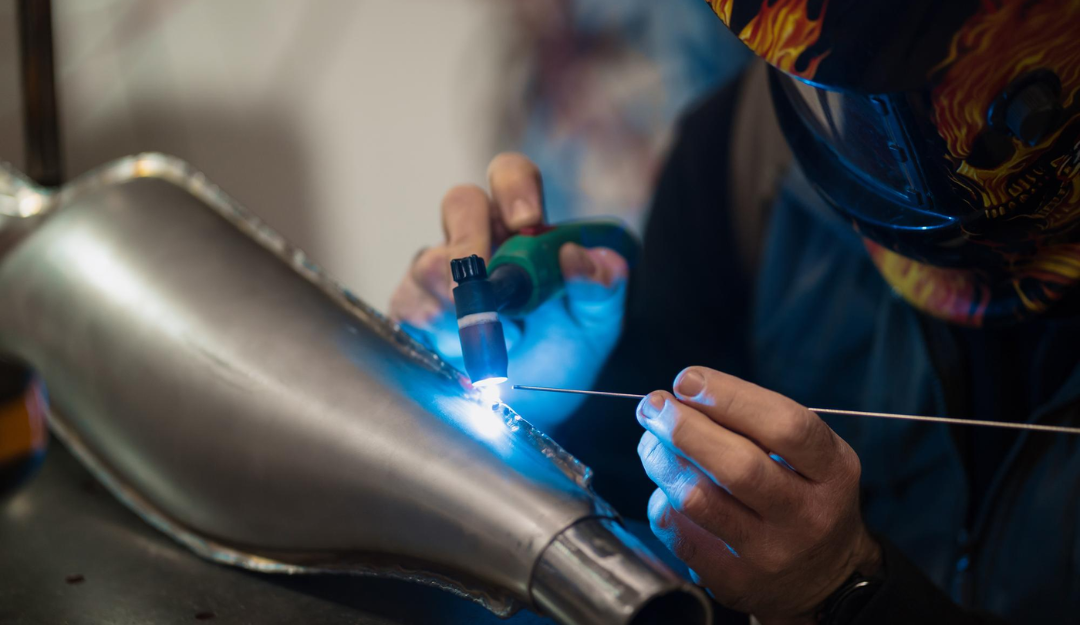 Fix Smarter with Refrigeration Handheld Fiber Laser Welders